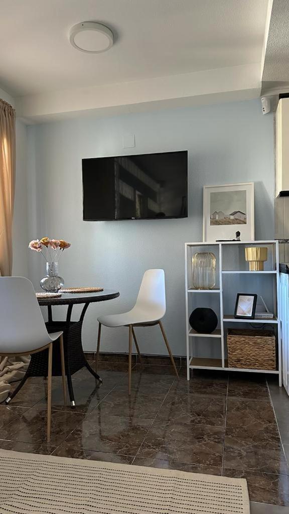 Playa De Los Naufragos Cozy Apartment With Pool Torrevieja Eksteriør bilde