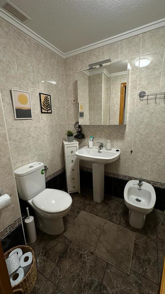 Playa De Los Naufragos Cozy Apartment With Pool Torrevieja Eksteriør bilde
